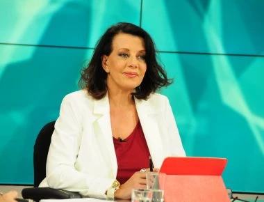 Η ατάτα της Ακριβοπούλου για τους ΣΥΡΙΖΑΝΕΛ: «Ζευγάρι που έχει χωρίσει και συγκατοικεί για τα διαδικαστικά» (βίντεο)